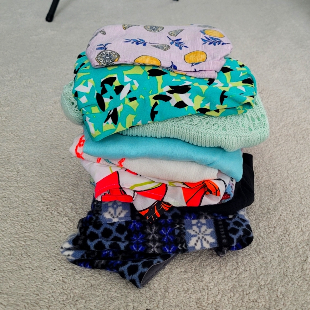 Women's Tops Bundle Size M